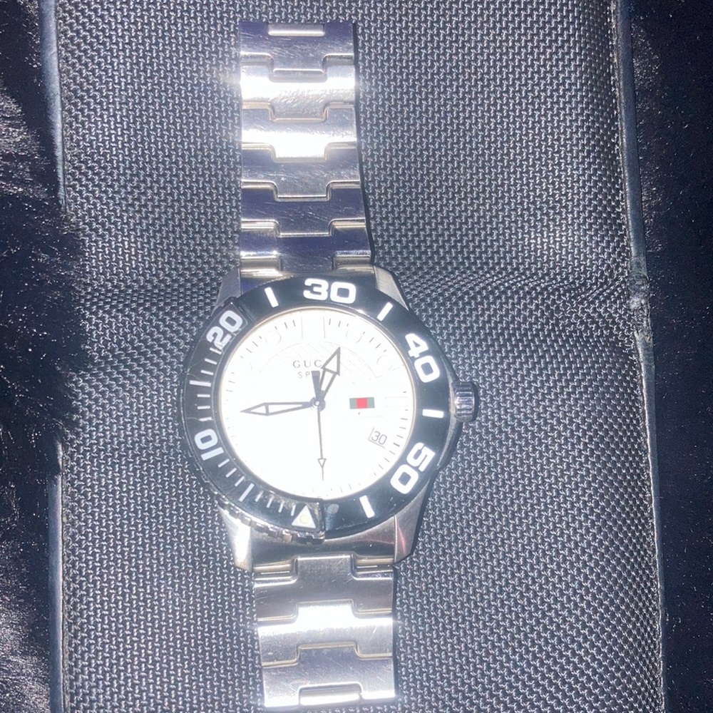 Gucci watch